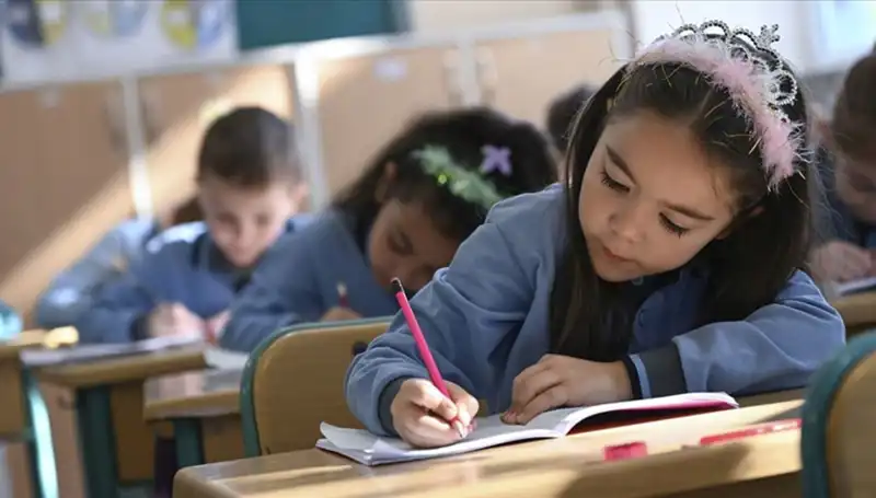 Okullar İkinci Ara Tatil Sonrası Ne Zaman Açılacak? İşte 2024-2025 Takvimi