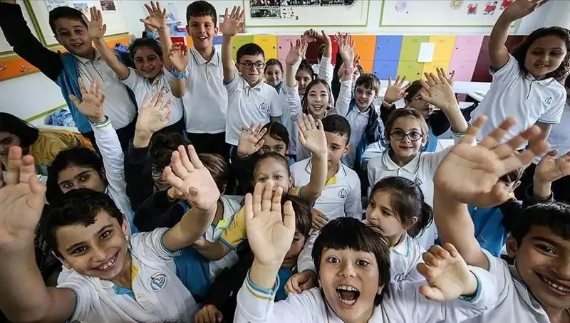 9 Günlük Tatil Sonrası Okul Zili Yeniden Çalıyor: Öğrenciler Hazır mı?
