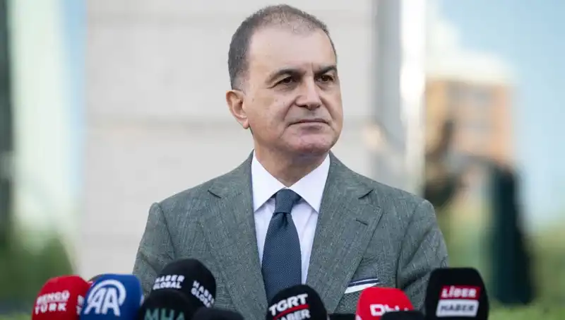 Ömer Çelik'ten Özel'in Sözlerine Sert Tepki: "Yok Hükmündedir" Dedi!
