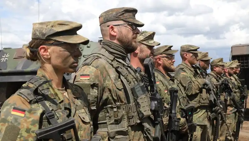 Almanya'dan Şaşırtan Hamle: Rusya'ya Asker Gönderme Kararı