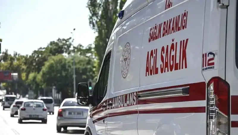 Mangalda Pul Biber Yakan Vatandaş, Apartmanı Tahliye Etti!