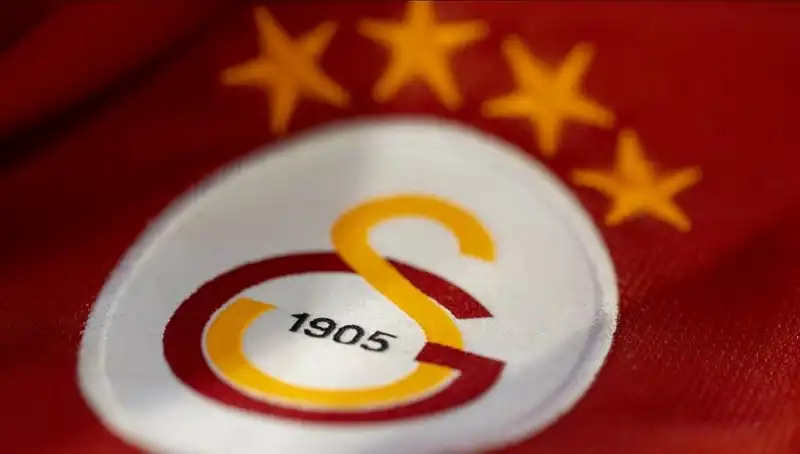 Galatasaray'da Divan Kurulu Toplantısı Heyecanı: Ne Konuşulacak?