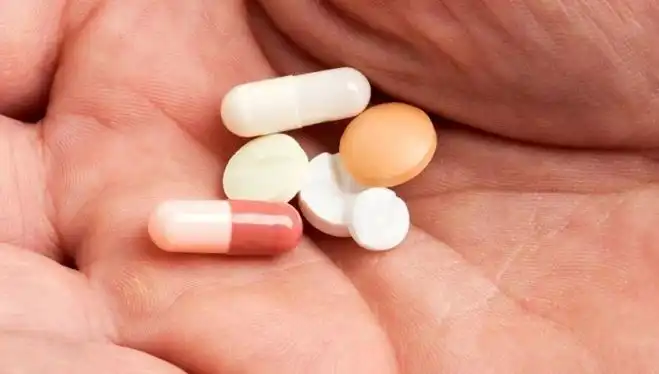 Milyonlarca Kişinin Kullandığı Reçetesiz İlaçta Riskler Uyarısı Geldi!