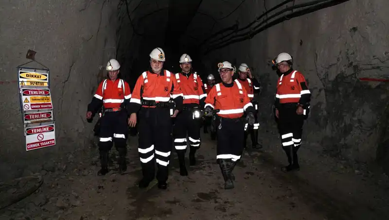 Bakan Işıkhan Altın Madeninde İncelemelerde Bulundu: Yeni Projeler Yolda