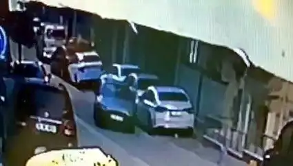 Esenyurt’ta Park Halindeki Araçlara Çarpan Sürücü Kaçtı, Olay Şok Etti!
