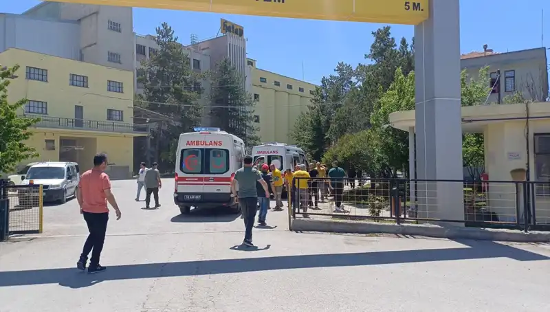 Çorum'da Un Fabrikasında Patlama: 10 Yaralı, Biri Ağır