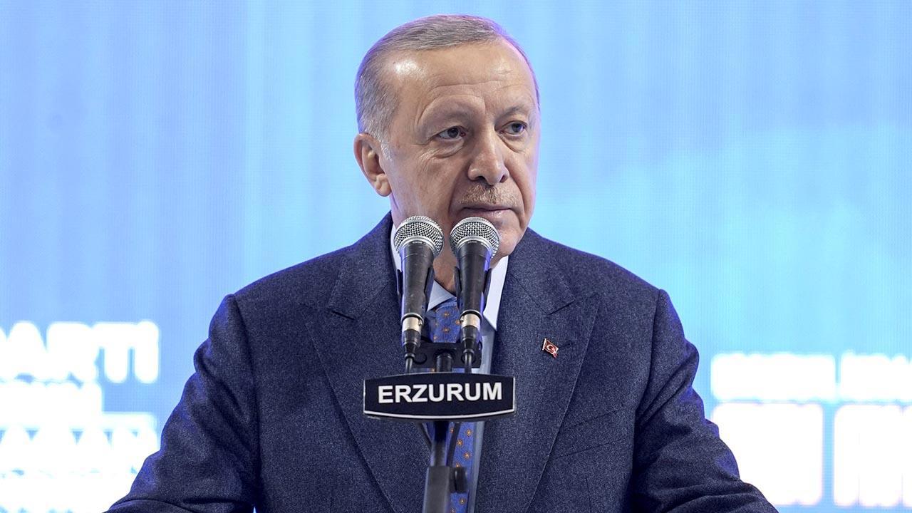 Cumhurbaşkanı Erdoğan, Türkiye'nin Bölgenin Kilit Ülkesi Olduğunu Belirtti