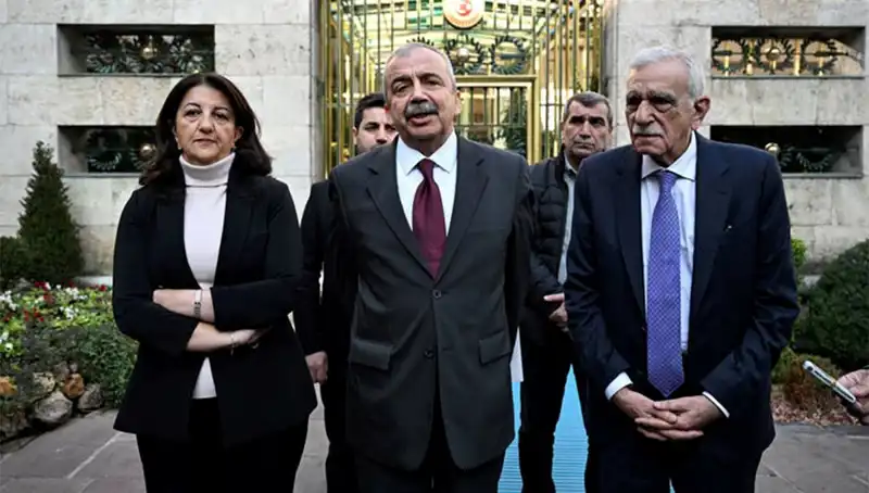 İmralı Heyeti Türkiye'nin Geleceği İçin Siyasi Parti Turu Yapıyor