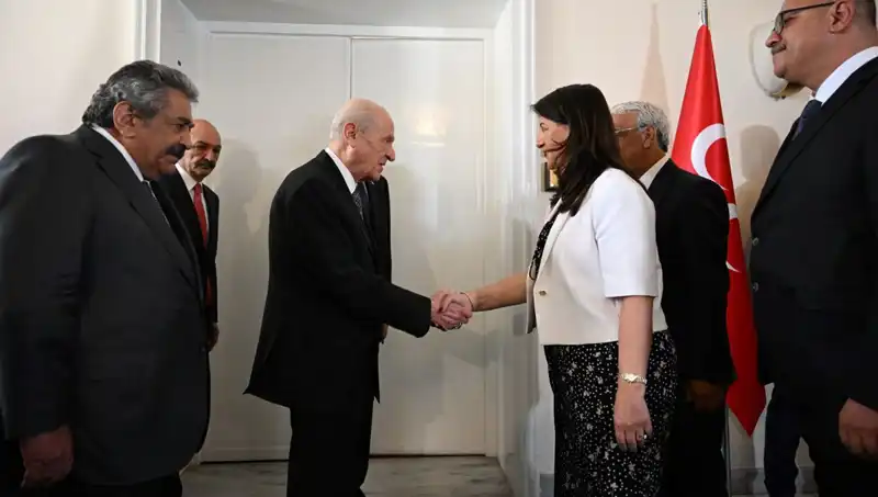 Bahçeli, DEM Parti Heyetiyle Görüşerek Gelecek İçin Stratejiler Belirledi