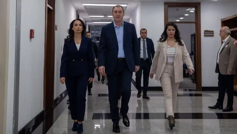DEM Partisi Heyeti, Siyasi Parti Turu ile İki Önemli Görüşmeye İmza Atıyor