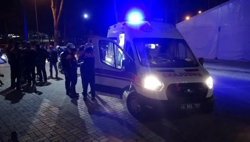 Parkta Silahlı Kavga! İki Grup Arasında Gerilim Tırmandı