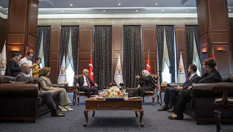 AK Parti'nin Bayramlaşma Programında CHP Yokluğu Dikkat Çekti