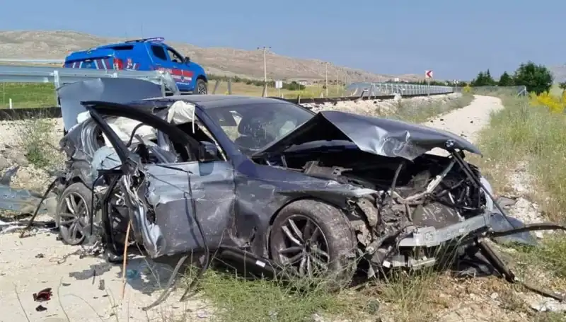 Sivas'ta Korkutan Trafik Kazaları: 9 Kişi Yaralandı!