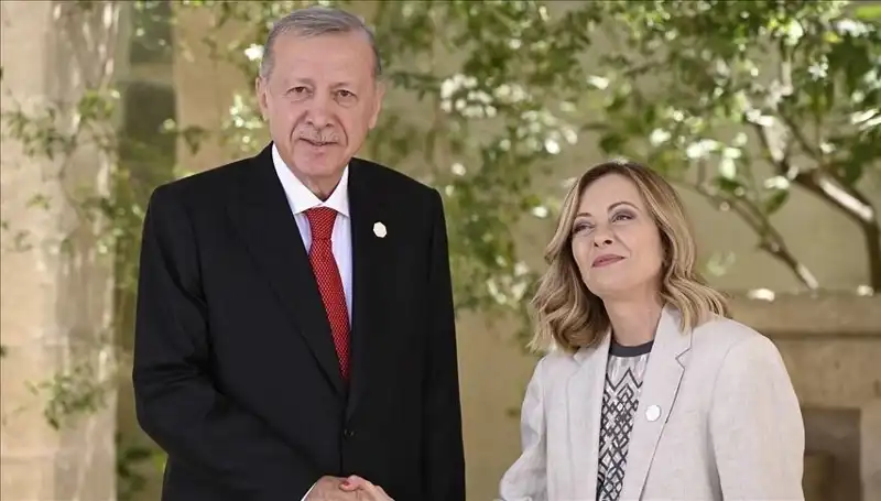 İstanbul'da Akdeniz Zirvesi: Ülkelerin Liderleri Tarihi Toplantıda Buluşuyor