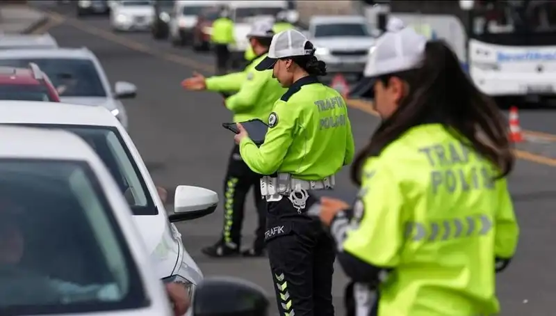 Bir Haftada Binlerce Sürücüye Trafik Cezası: Nedenleri ve Sonuçları
