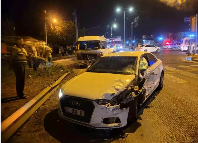 Nazilli'de Zincirleme Trafik Kazası: 6 Yaralı