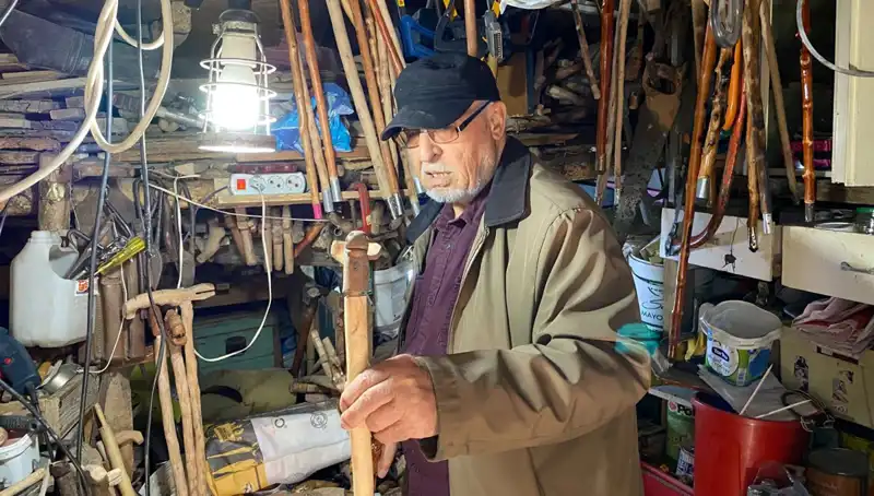 Doğanın Hediye Ettiği Malzemelerle Yeni Bir Hayat Kurdu