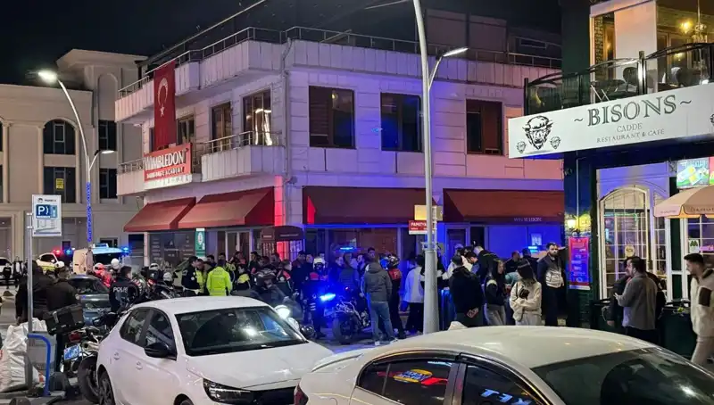 Kafe Sahibinin Hayatı Tehlikeye Girdi! Silahlı Saldırı ve Bıçaklama Olayı
