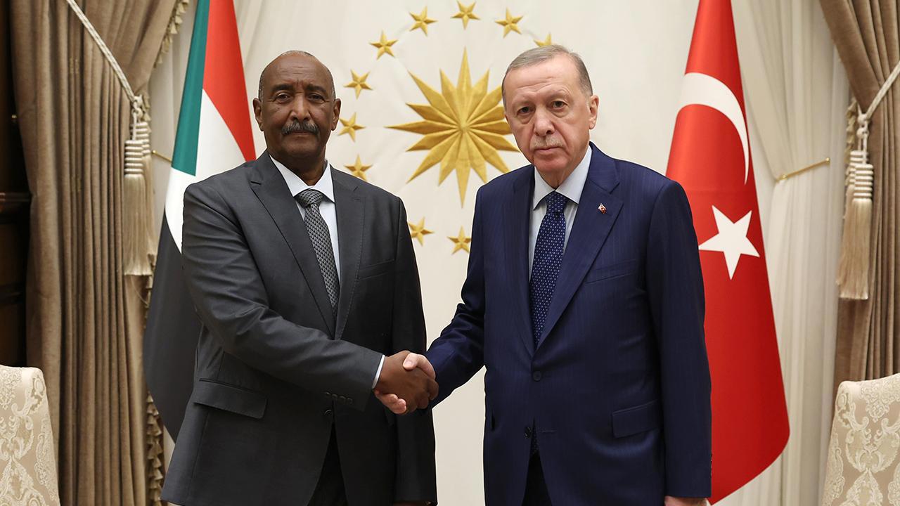 Cumhurbaşkanı Erdoğan: Türkiye, Sudan ile BAE arasında arabuluculuk yapabilir