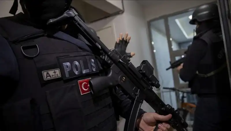 DAEŞ'e Büyük Darbe: 17 İlde 89 Şüpheli Yakalandı