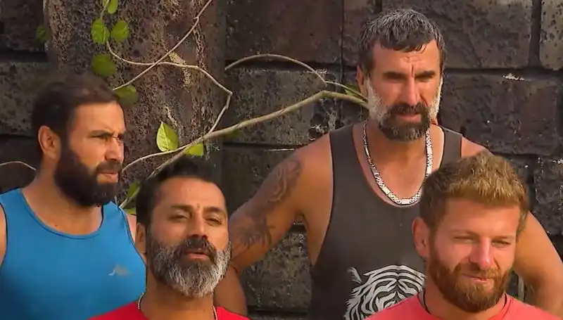 Survivor’da Beklenmedik Veda: Yarışmacılar Birleşme Heyecanını Yaşayamadı