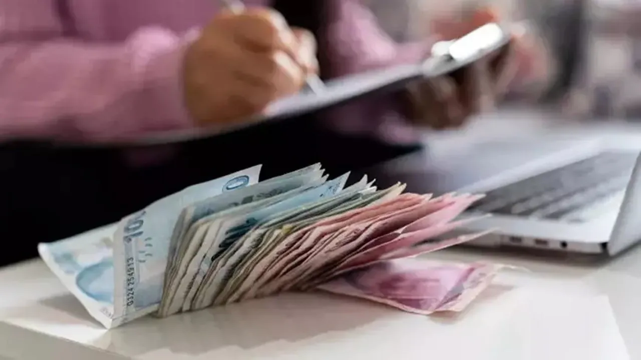2025 Asgari Ücret Zammı için Beklentiler Yükseldi: Kulislerde Konuşulan Rakam Ne?