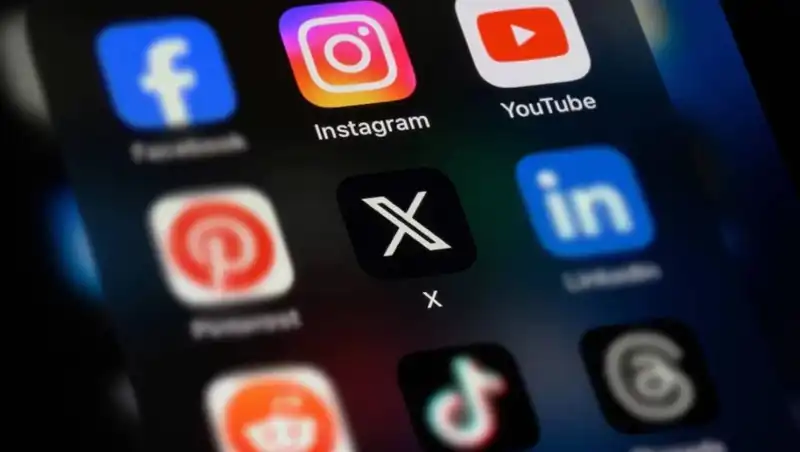 Sosyal Medya Kısıtlamaları: WhatsApp, Instagram ve Diğerleri Neden Hala Sınırlı?