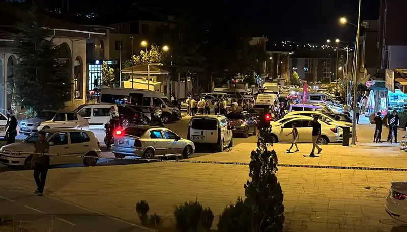 İki Aile Arasında Yaşanan Kavga: 1 Ağır Yaralı ve 3 Yaralı Daha!