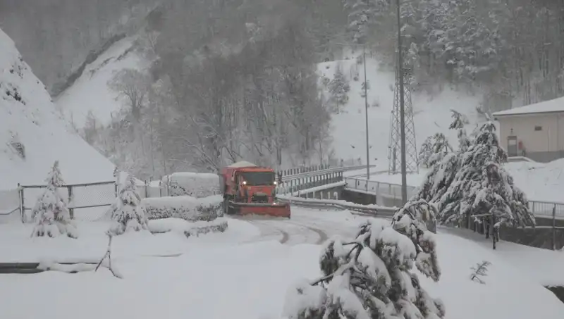 Bolu Dağı'nda Beklenen Kar Yağışı Hayal Kırıklığına Dönüşüyor