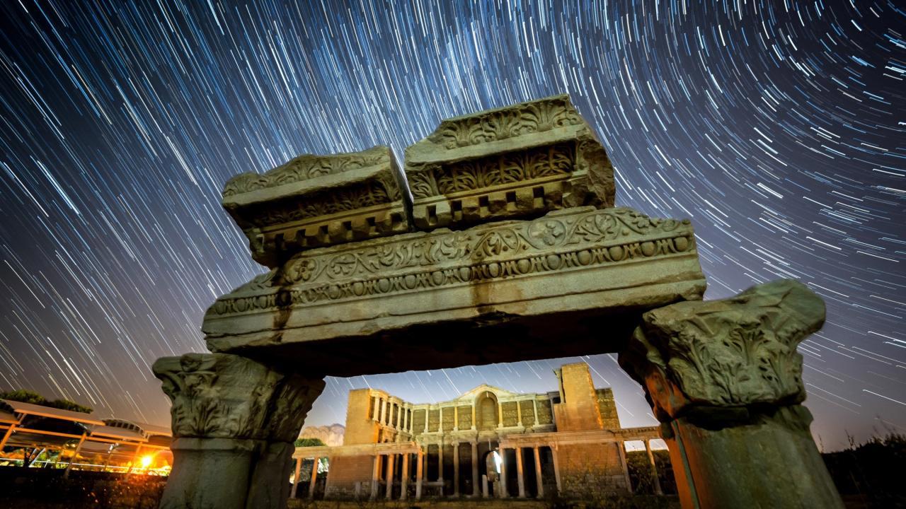 Meteor Yağmuru Bu Gece Gökyüzünü Aydınlatıyor!
