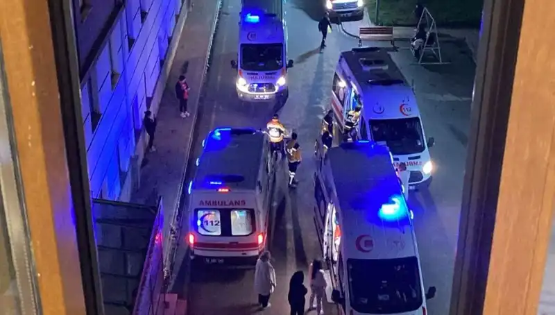 53 Öğrenci Akşam Yemeğinden Zehirlendi: Hastanelik Oldular