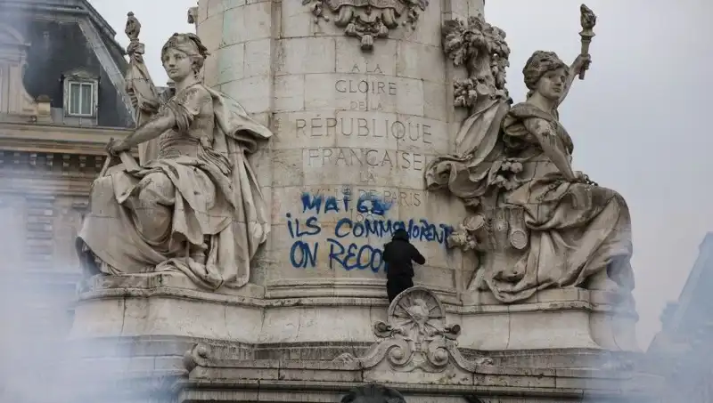 Paris Belediyesi, Grafiticilere Savaş Açıkladı: Şehir Dönüşüm Mücadelesi