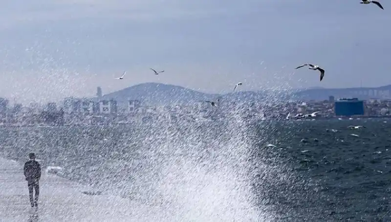 Kuvvetli Rüzgar ve Sağanak Yağış Uyarısı: Vatandaşlar Dikkat!