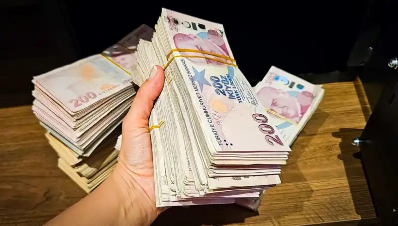 Mevduat Hesaplarında Rekor Seviyeye Ulaşan 12 Trilyon Lira Neyi İfade Ediyor?