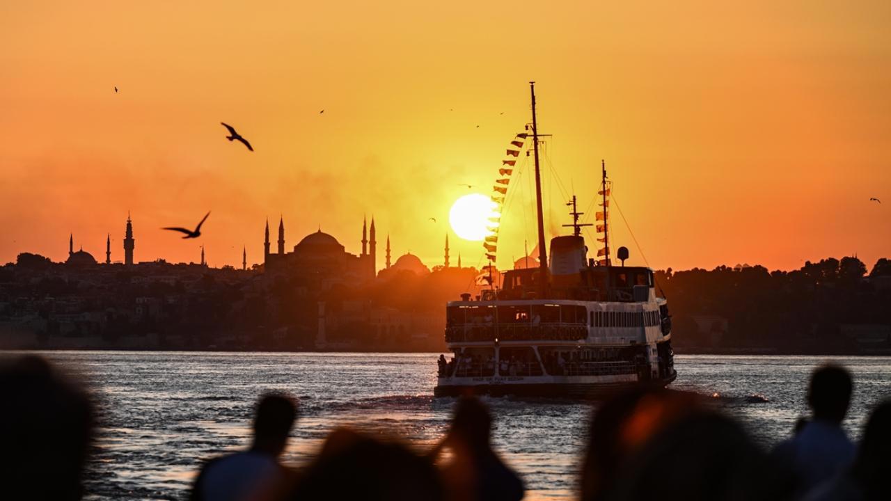 Türkiye'nin Turizm Geliri Zirveye Ulaştı